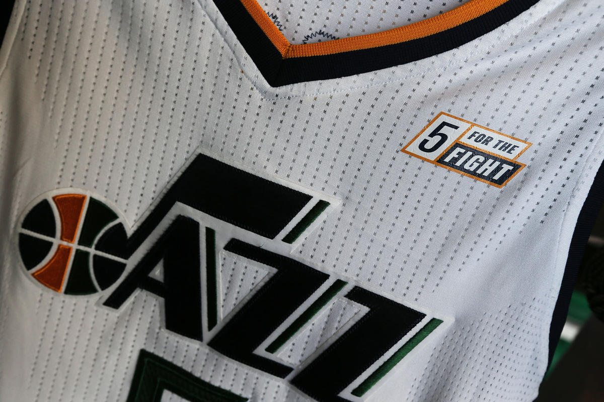 Utah Jazz jersey patch sponsor Qualtrics.